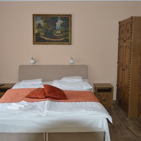 Varga Apartman Hévíz Exterior foto