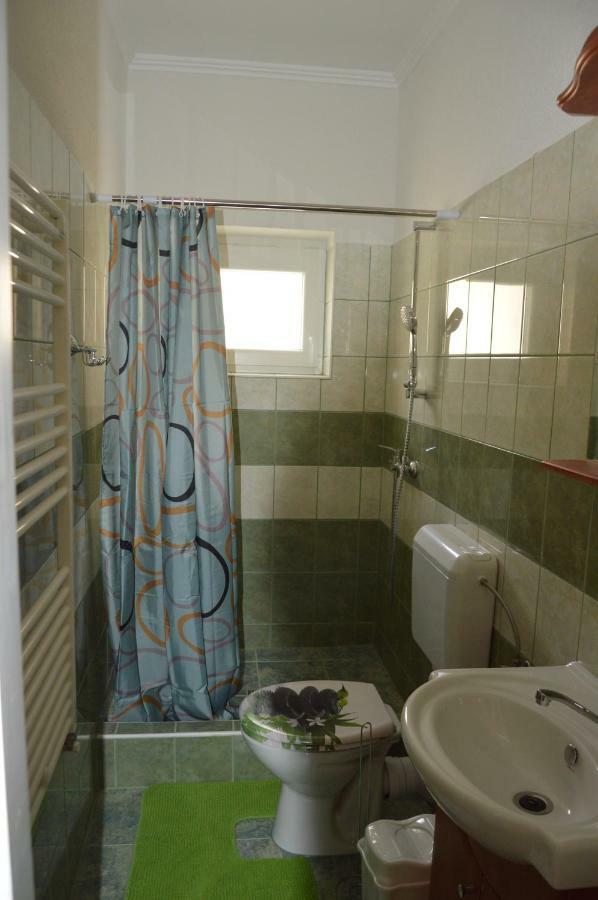 Varga Apartman Hévíz Exterior foto