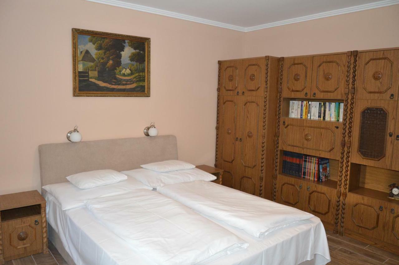 Varga Apartman Hévíz Exterior foto